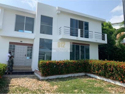 D12 BIENES RAICES SAS — foto