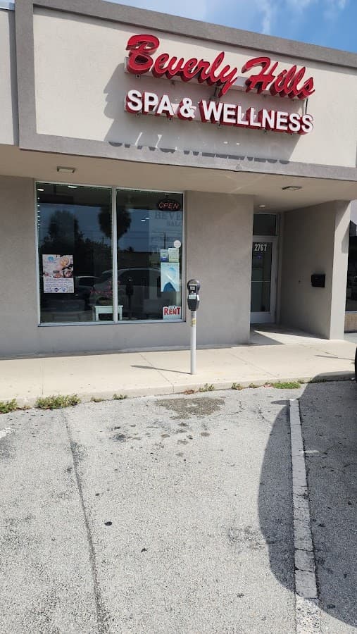 Beverly Hills Salon & Spa — foto