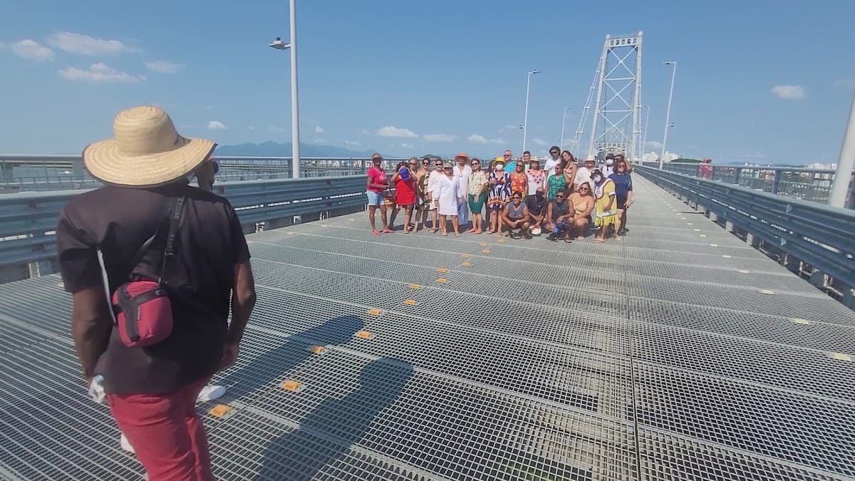 Local Tour — foto
