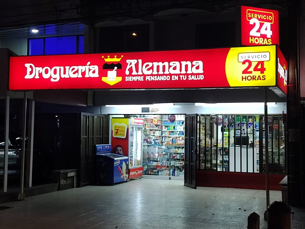 la rebaja Plus No. 9 DROGUERIA Y MINIMARKET Intercambiador Cuba Pereira — foto