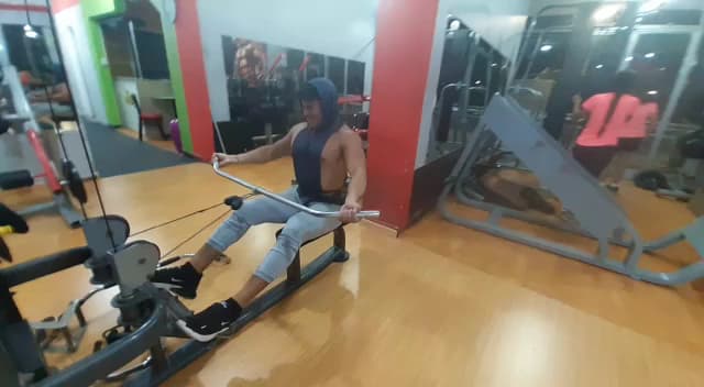 Kevin Arnold Gym — foto