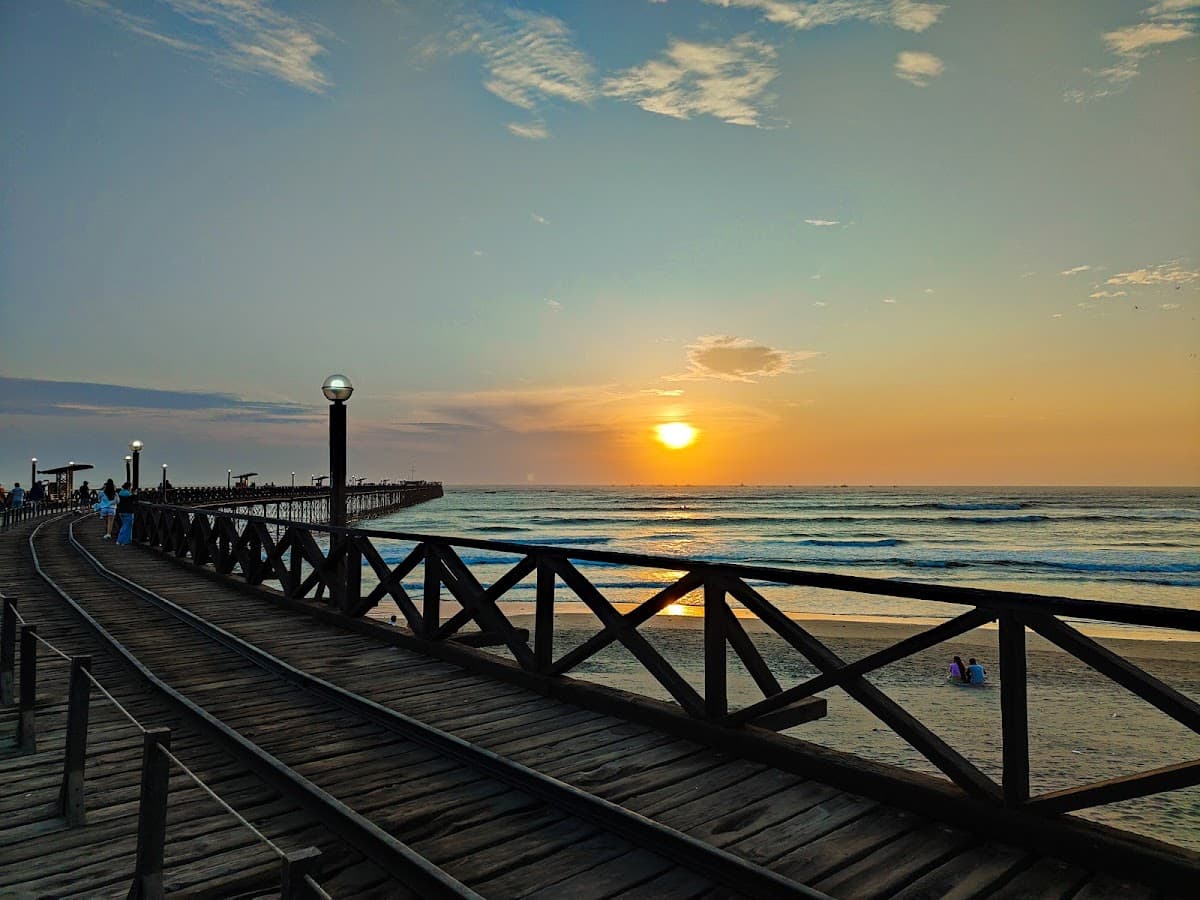 Playa Pimentel Tercer Malecón — foto
