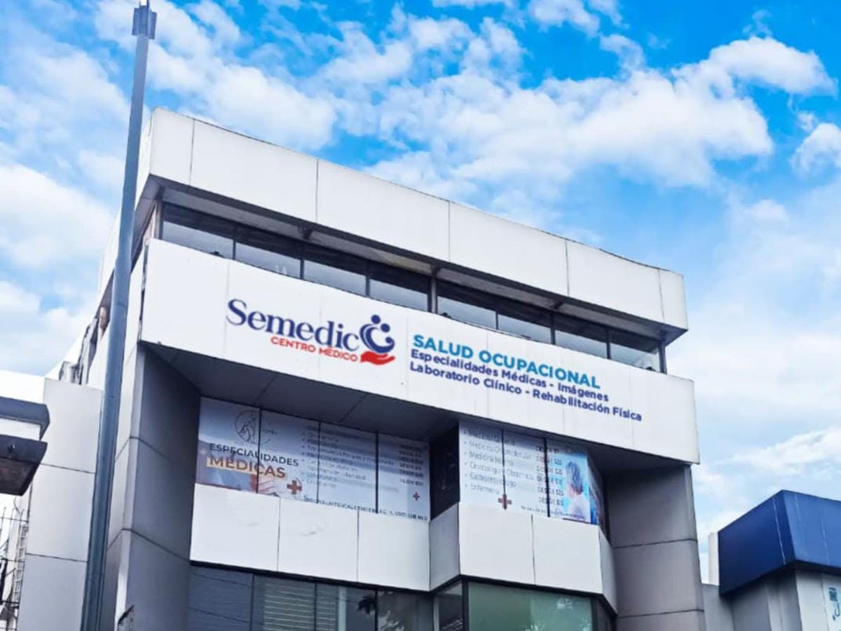 Centro Médico de Especialidades e Imagenes "Promedik" — foto