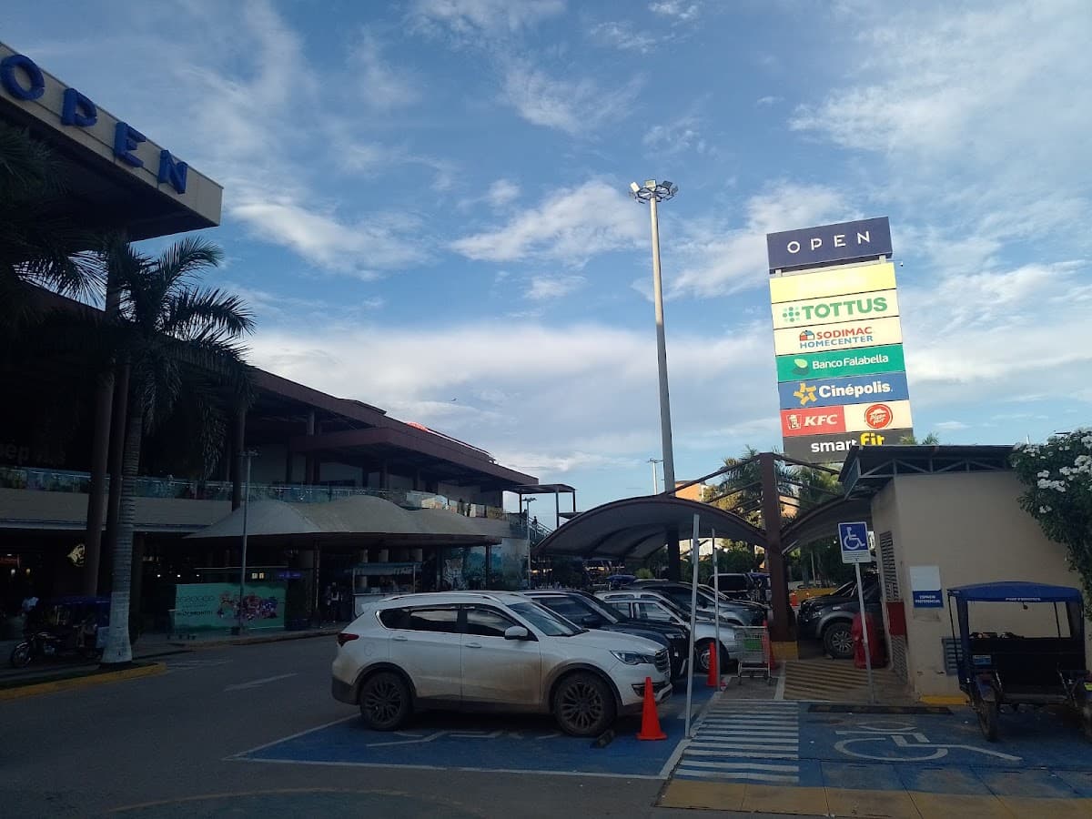 Open Plaza Pucallpa — foto