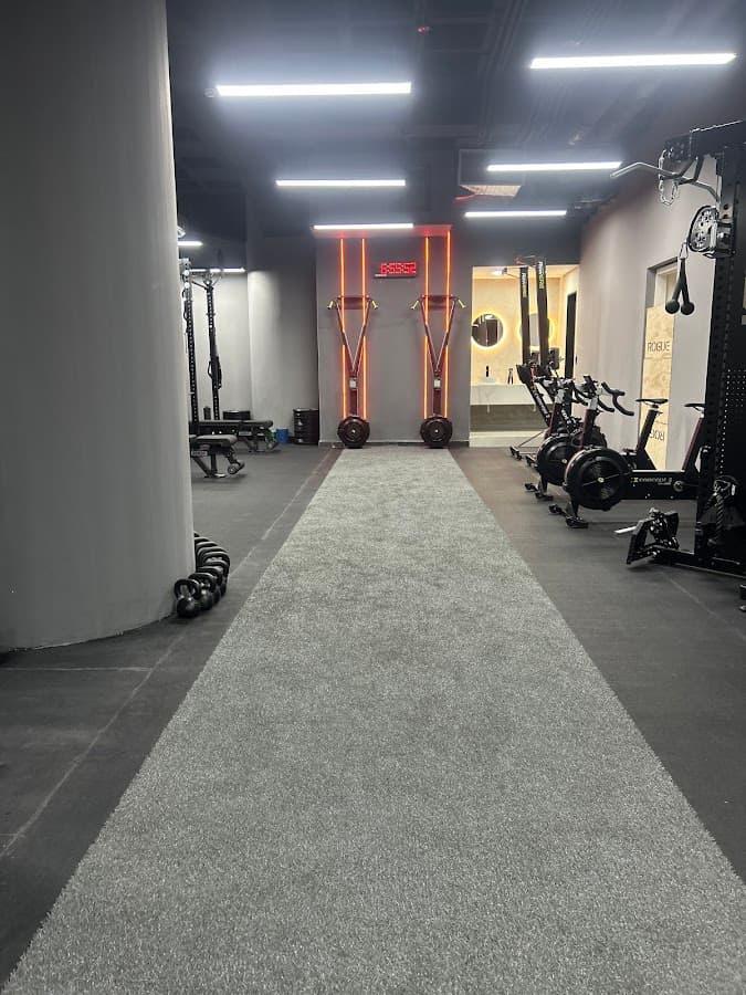 FIT HAPPENS | GIMNASIO EN CARACAS — foto