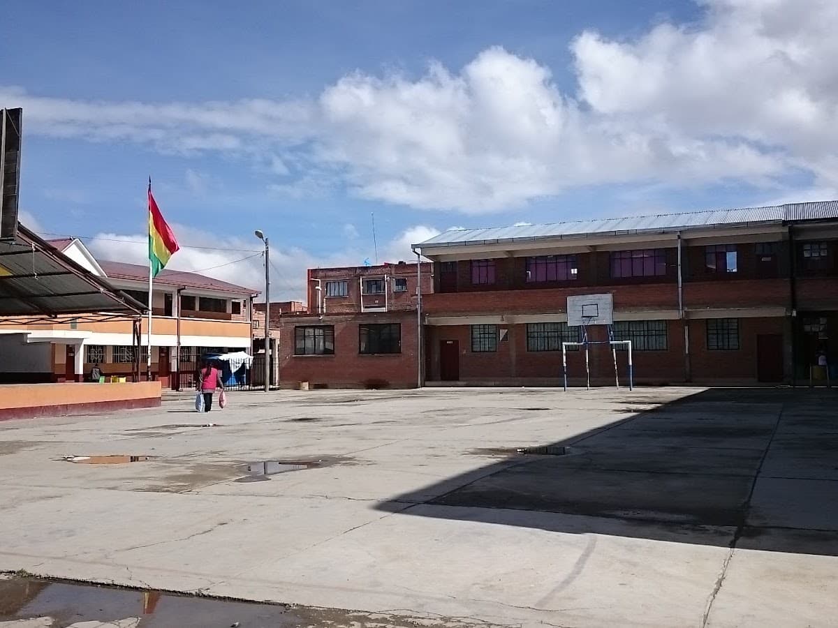 Colegio "Bicentenario La Paz" — foto