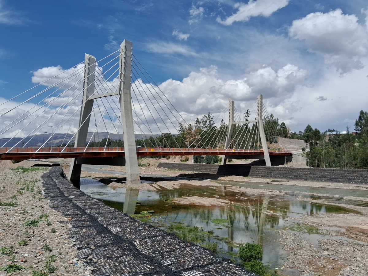 Puente Cantuta — foto