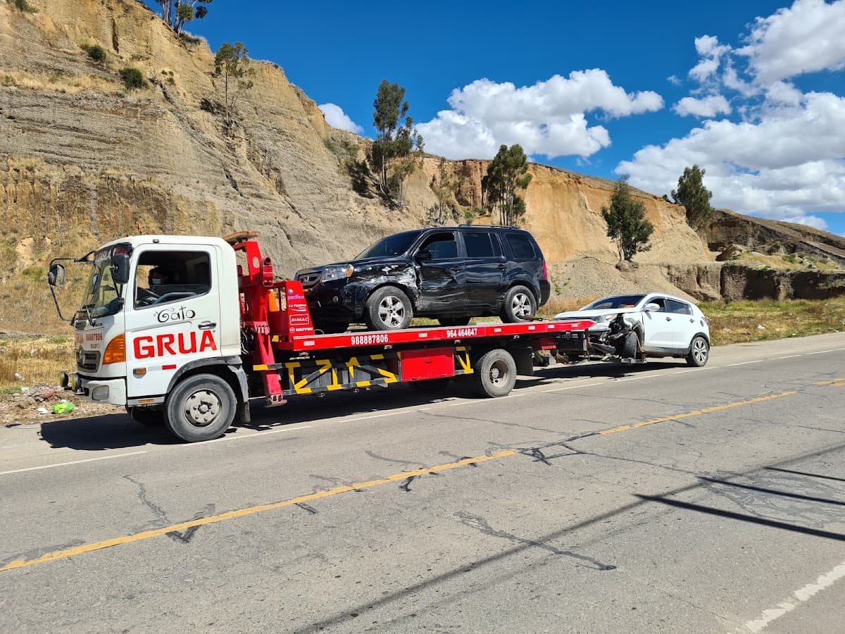 GRUAS HUANCAYO — foto