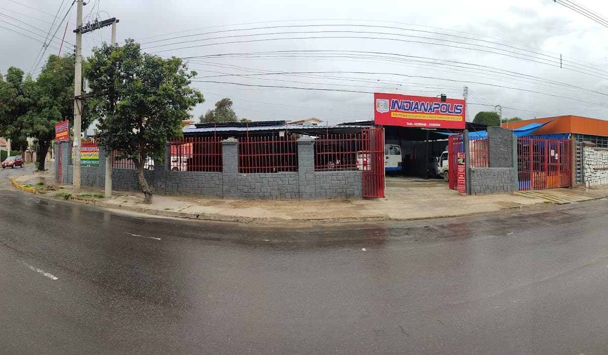 CCTP AUTOESCUELA INDIANAPOLIS COCHABAMBA — foto
