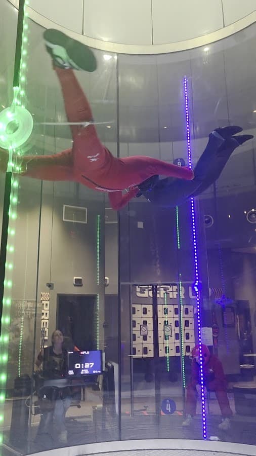 iFLY Indoor Skydiving - Tampa — foto