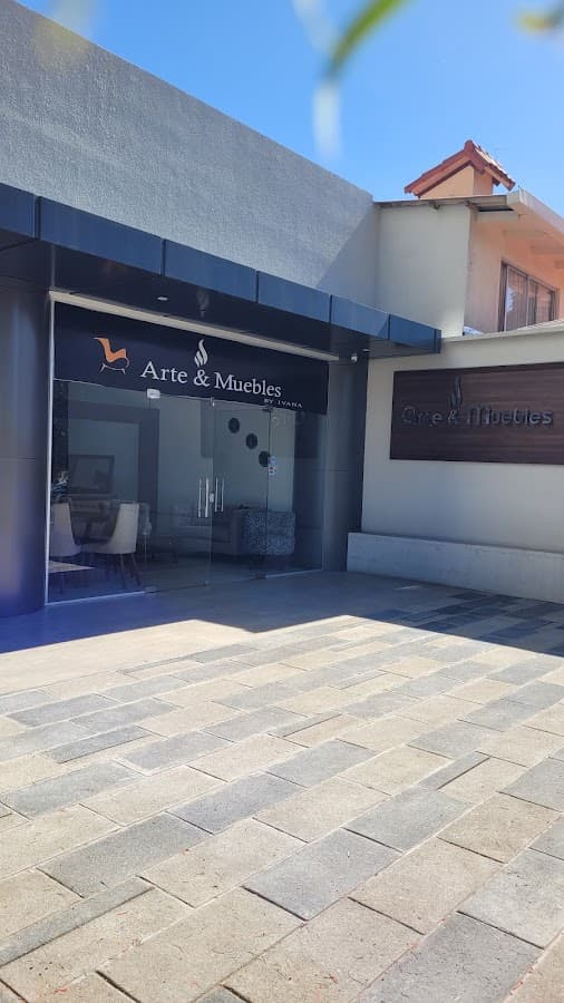 Arte y Muebles by Ivana