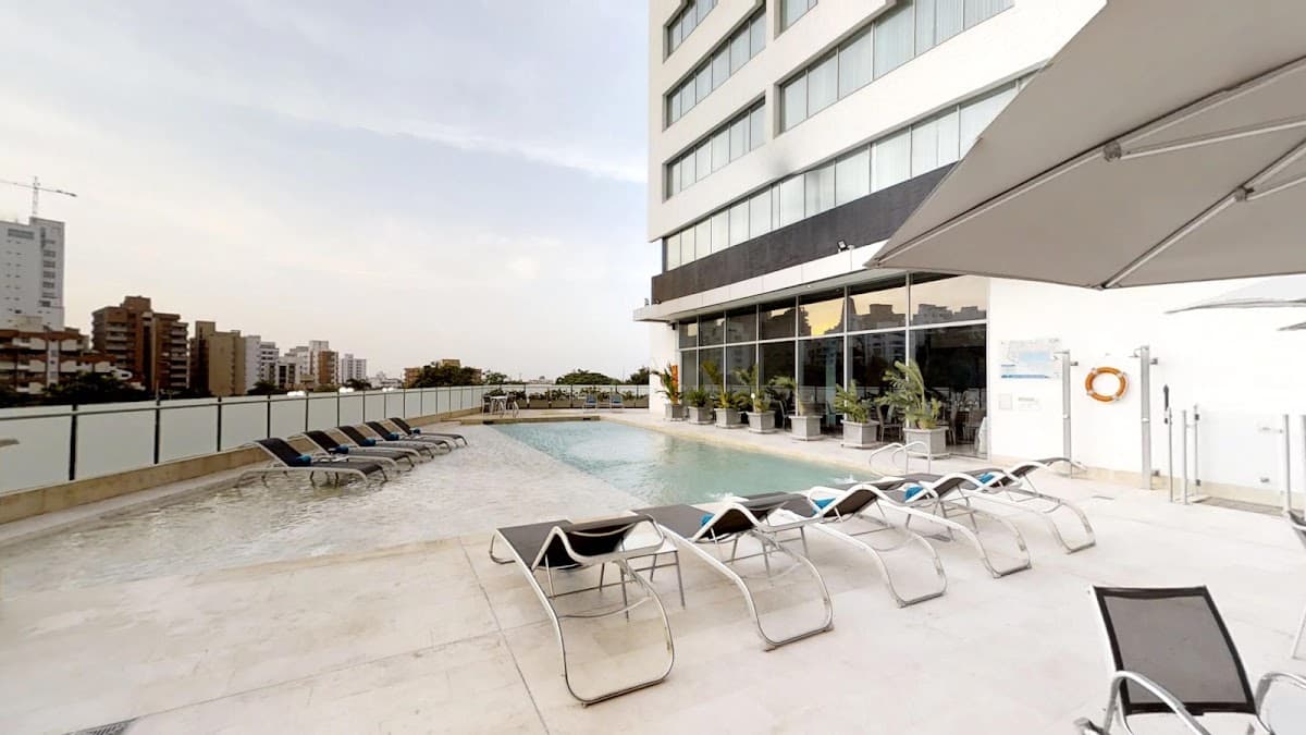 ESTELAR en Alto Prado Hotel — foto