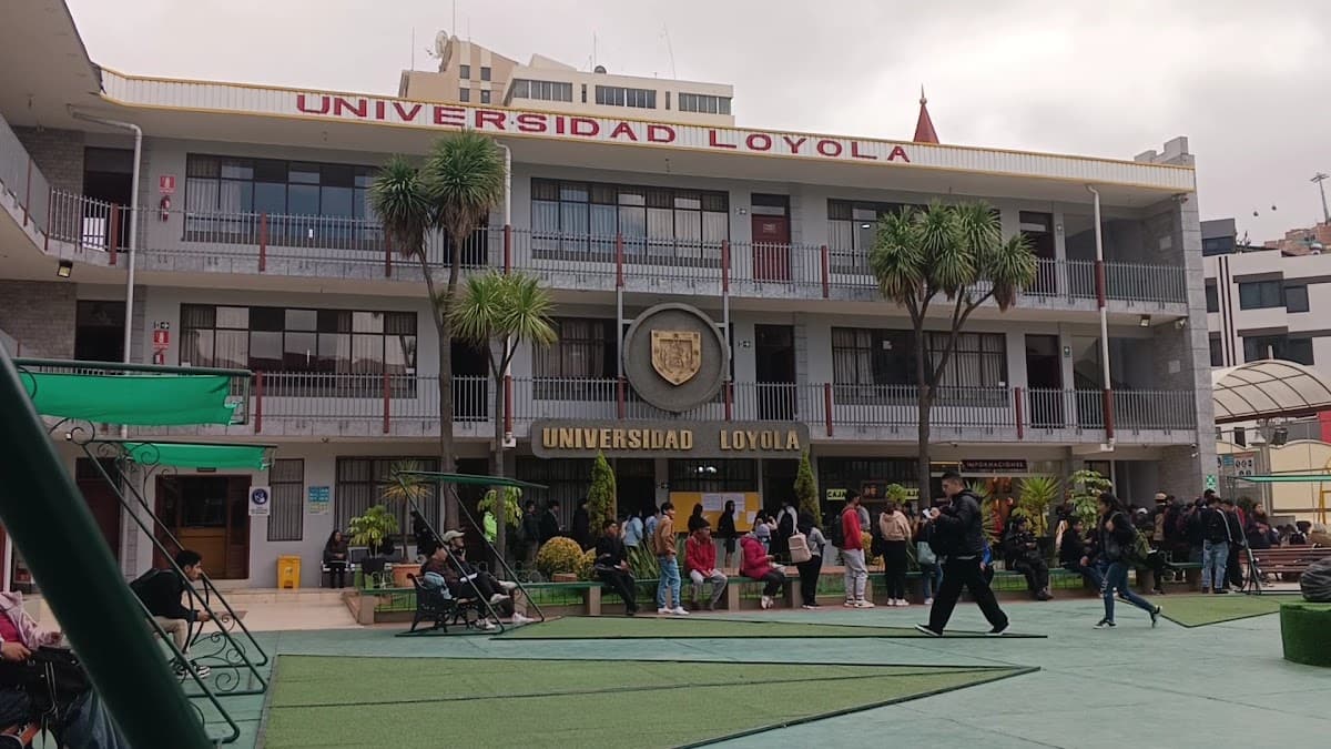 Universidad Loyola