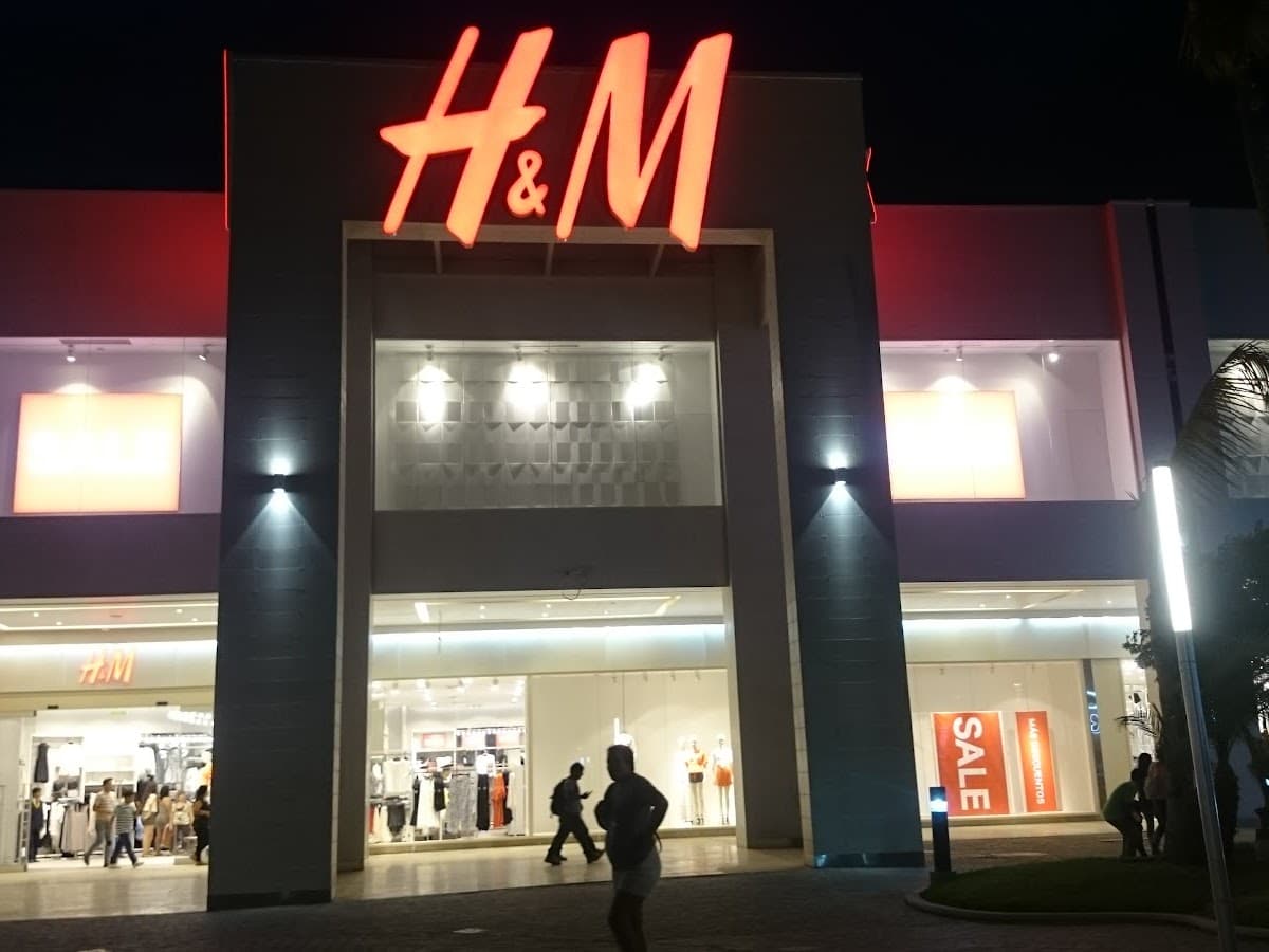 H&M Real Plaza Piura — foto