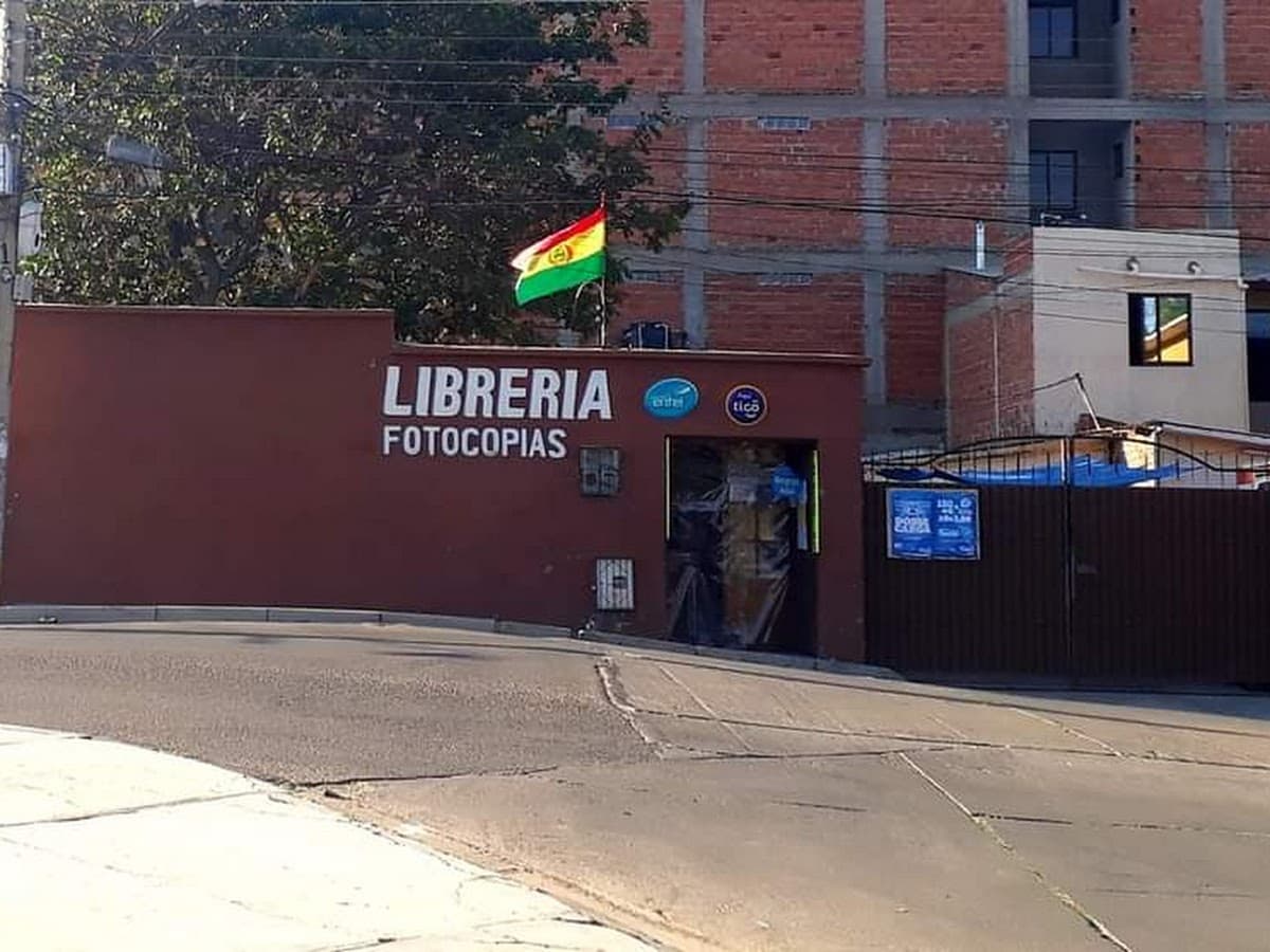 Librería / Pro-Casa /Fotocopiadora/ Anillados/ Maquetas — foto