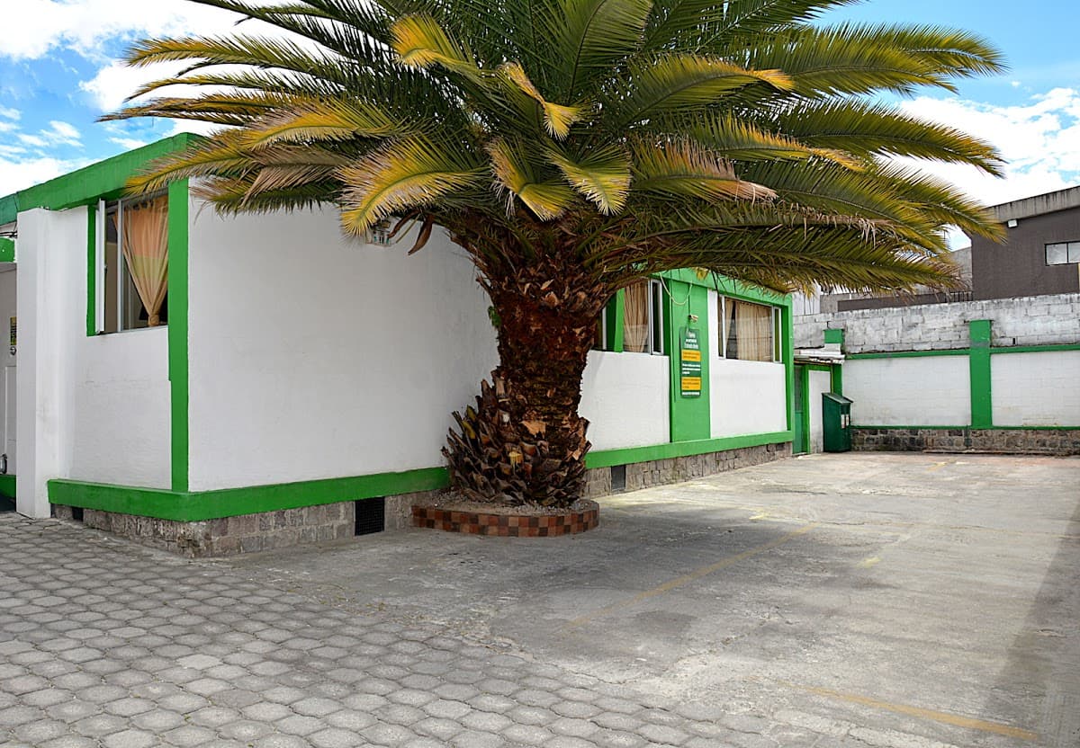 Hostal Terra 3 - Base Aerea — foto
