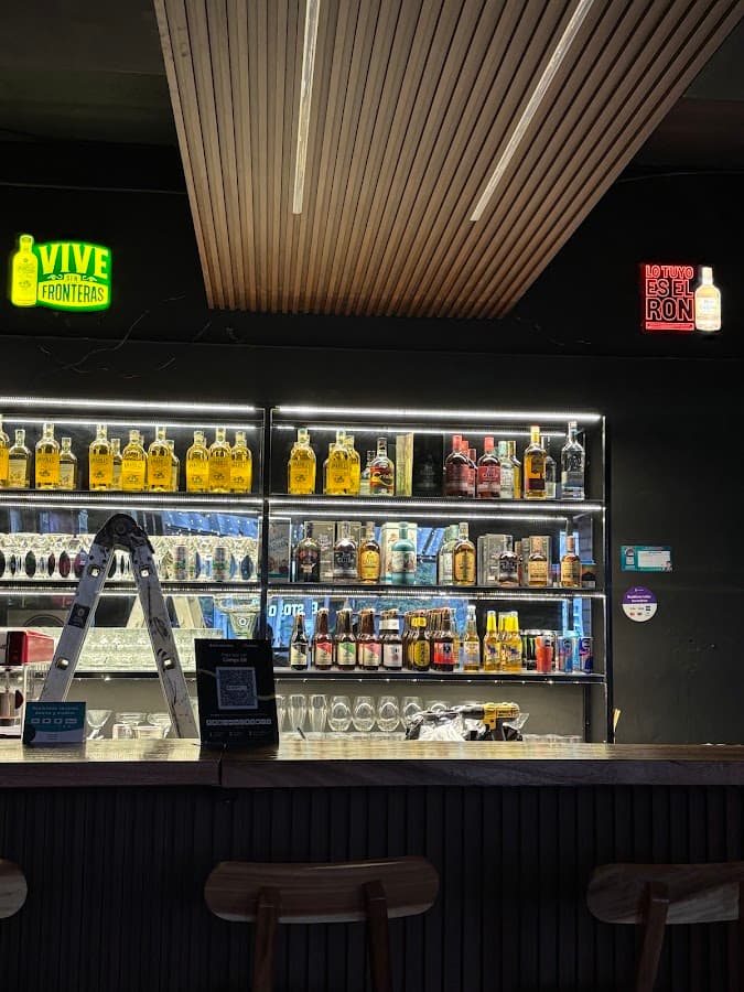 Curva 8 Bar