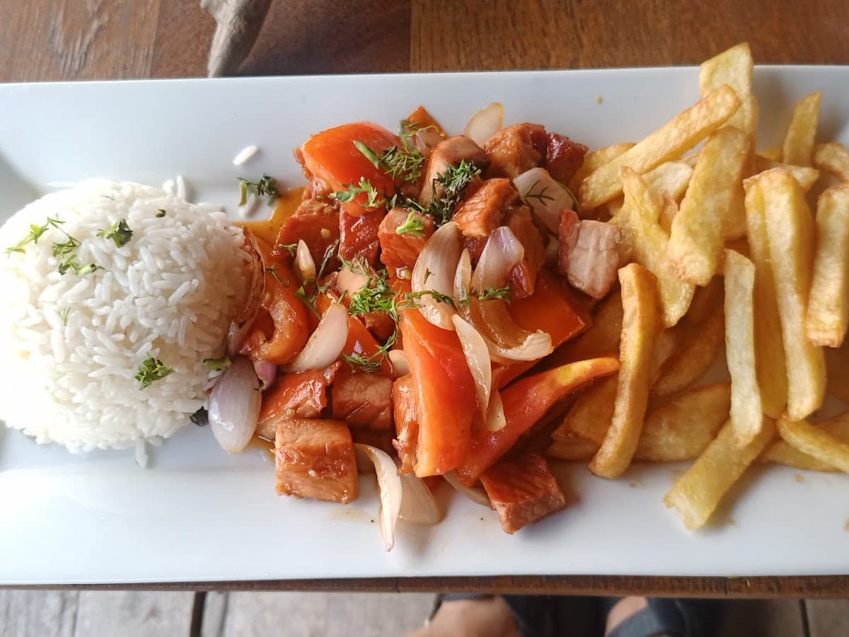 La Balsa Cafe Restobar — foto