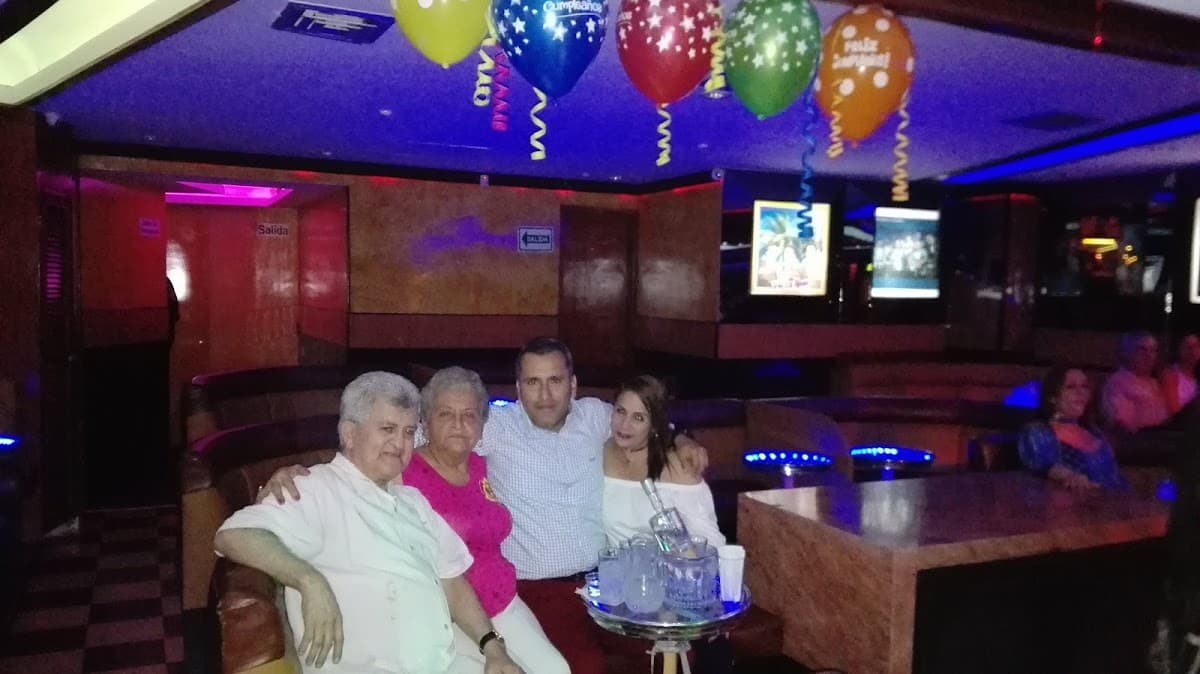 Son Caribe Grill Discoteca — foto