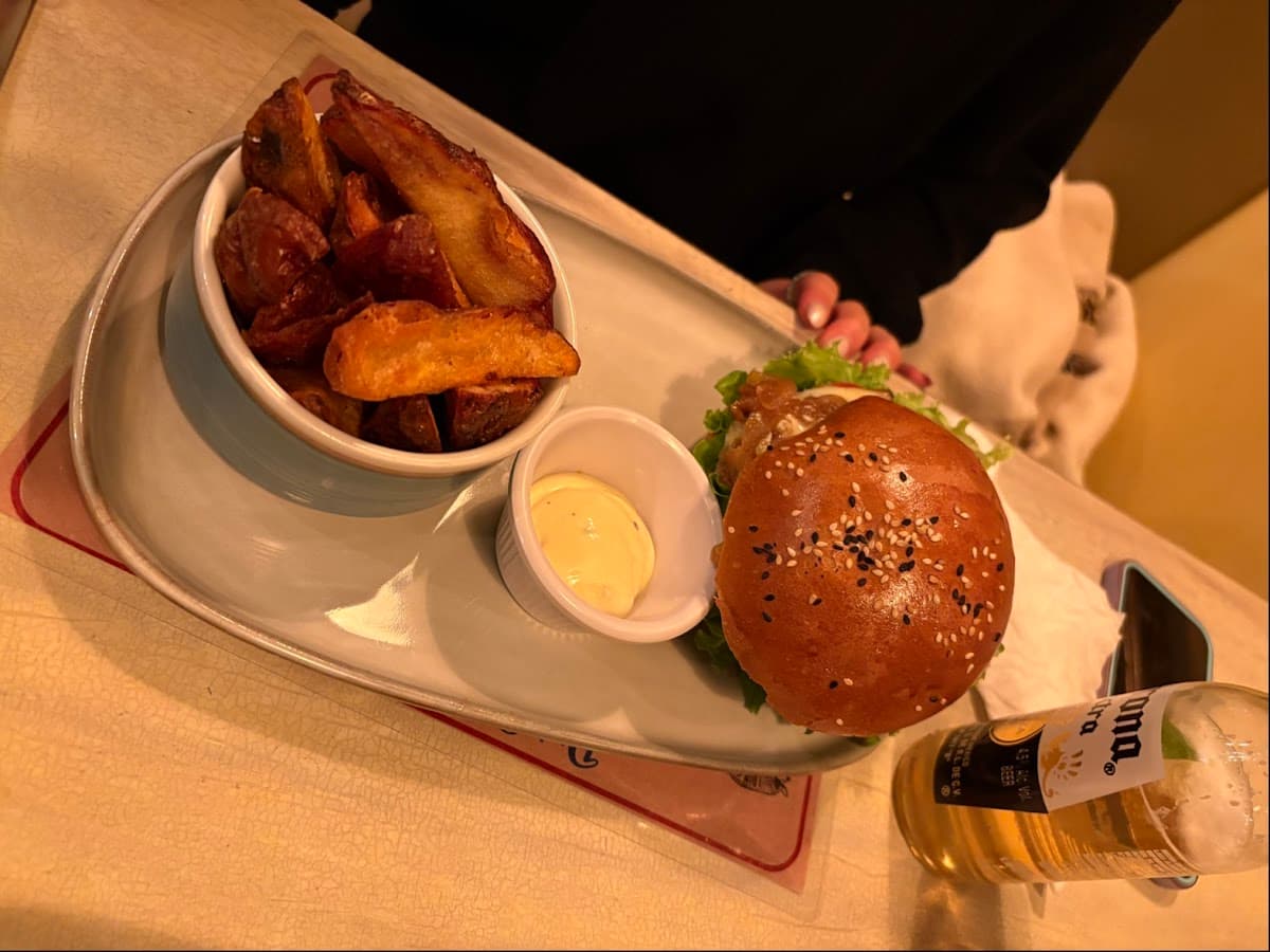 Jill's : Cafe - Restaurant — foto
