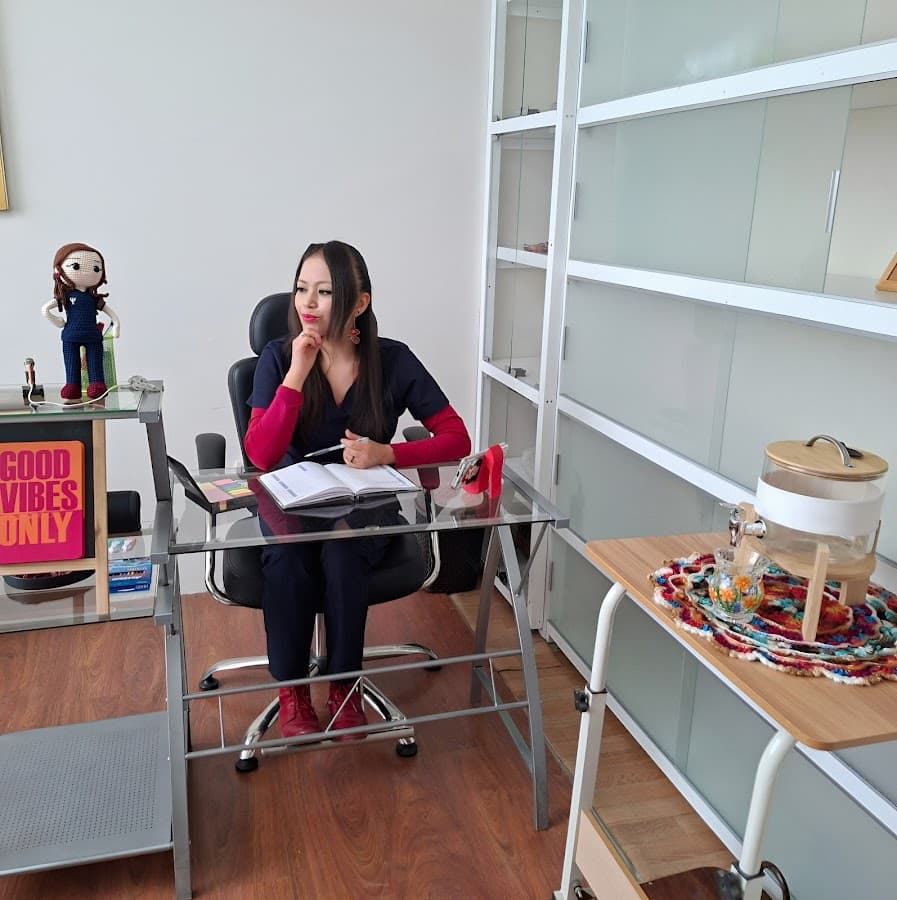 Psicóloga en Huancayo Leslie Rosales Matos - Ser y Estar — foto