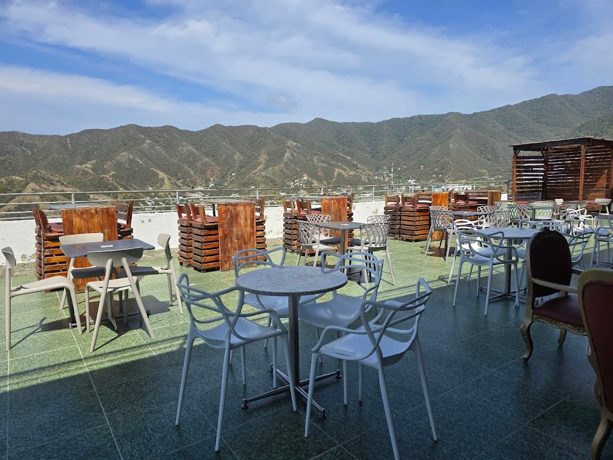 HOTEL TNT MIRADOR — foto
