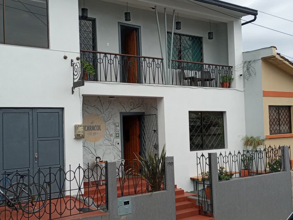 Hostal Belen..Habitaciones con baño privado. Habitaciones con baño compartido.Precio excelente. — foto