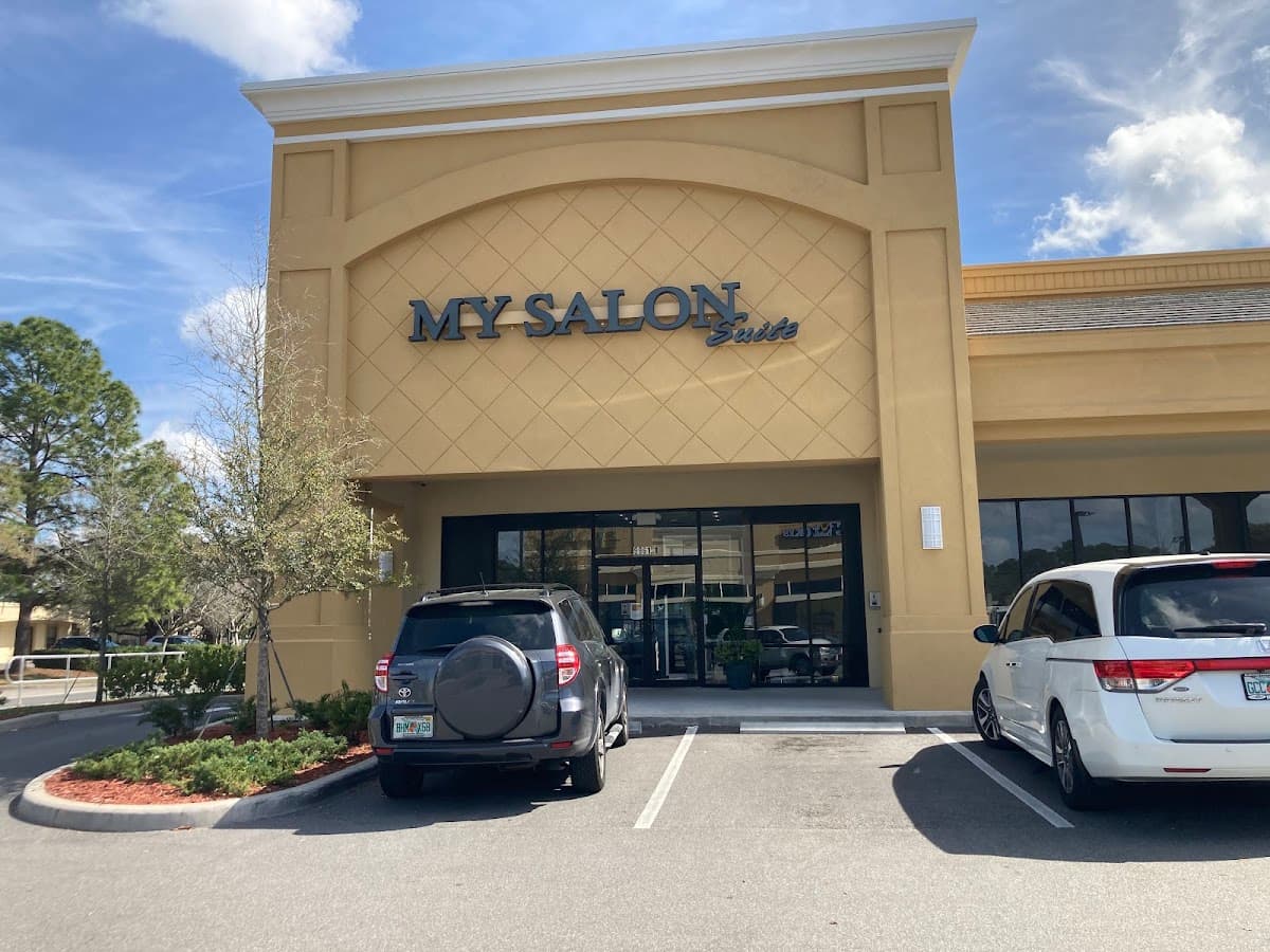 My Salon Suite of Mandarin — foto