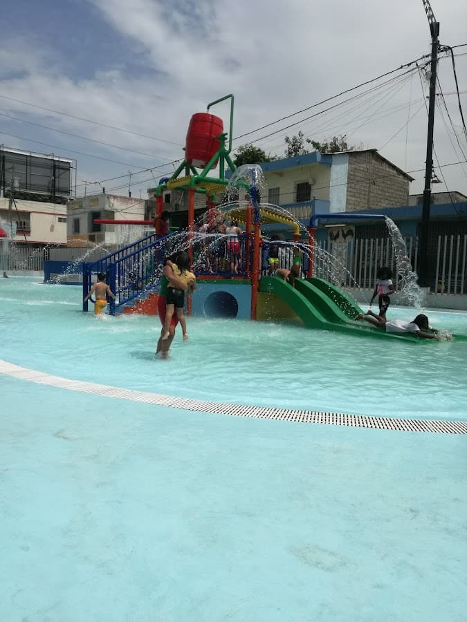 Parque Acuático "Isla Trinitaria"
