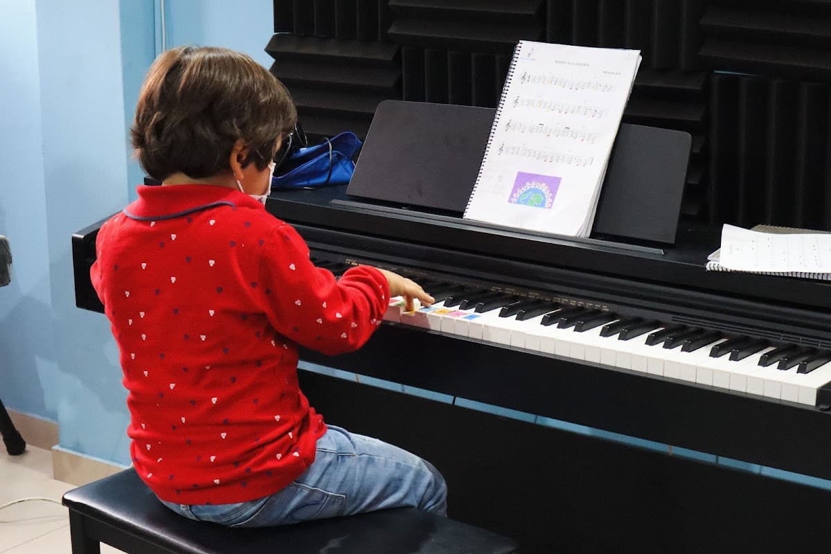 HumanizArte Academia de Música y Desarrollo Personal
