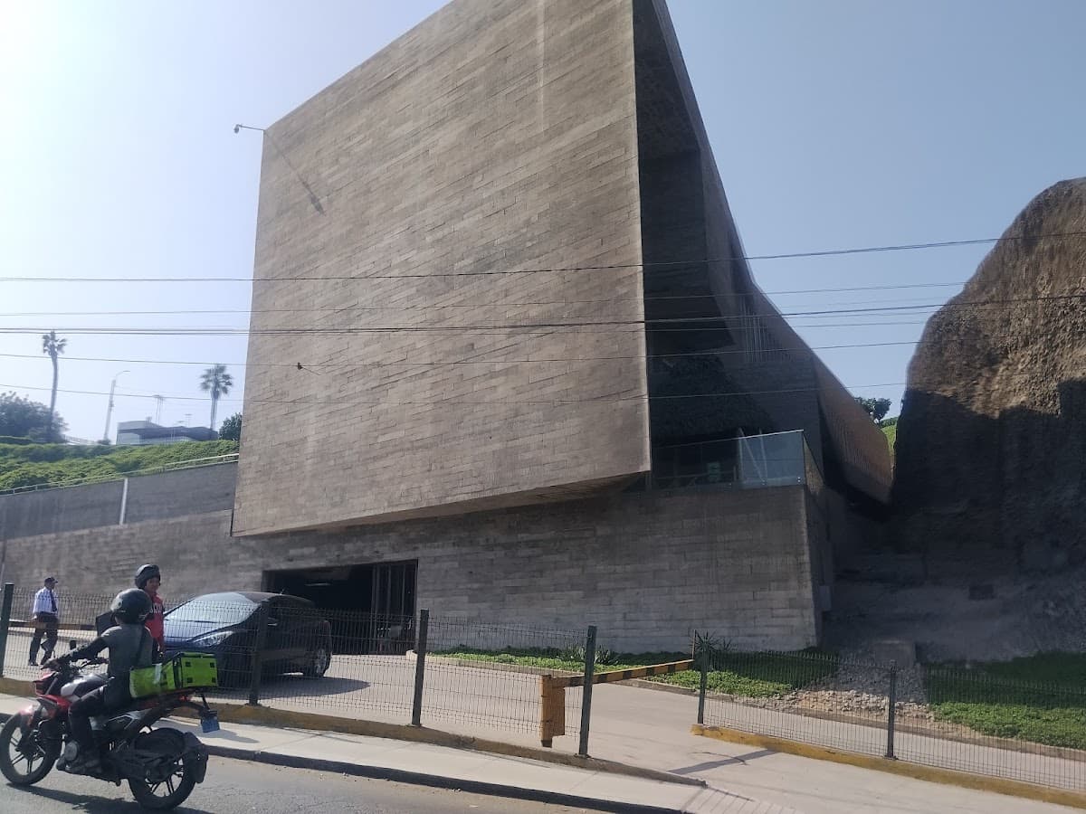 Lugar de la Memoria, la Tolerancia y la Inclusión Social - LUM — foto