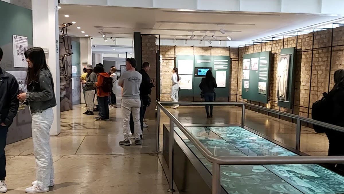 Lugar de la Memoria, la Tolerancia y la Inclusión Social - LUM — foto