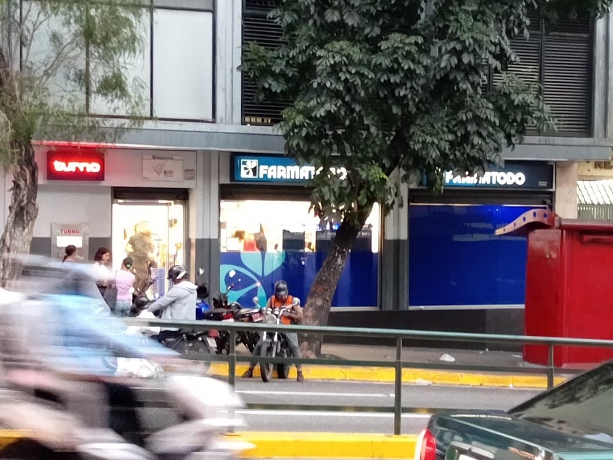Farmatodo - El Paraíso — foto