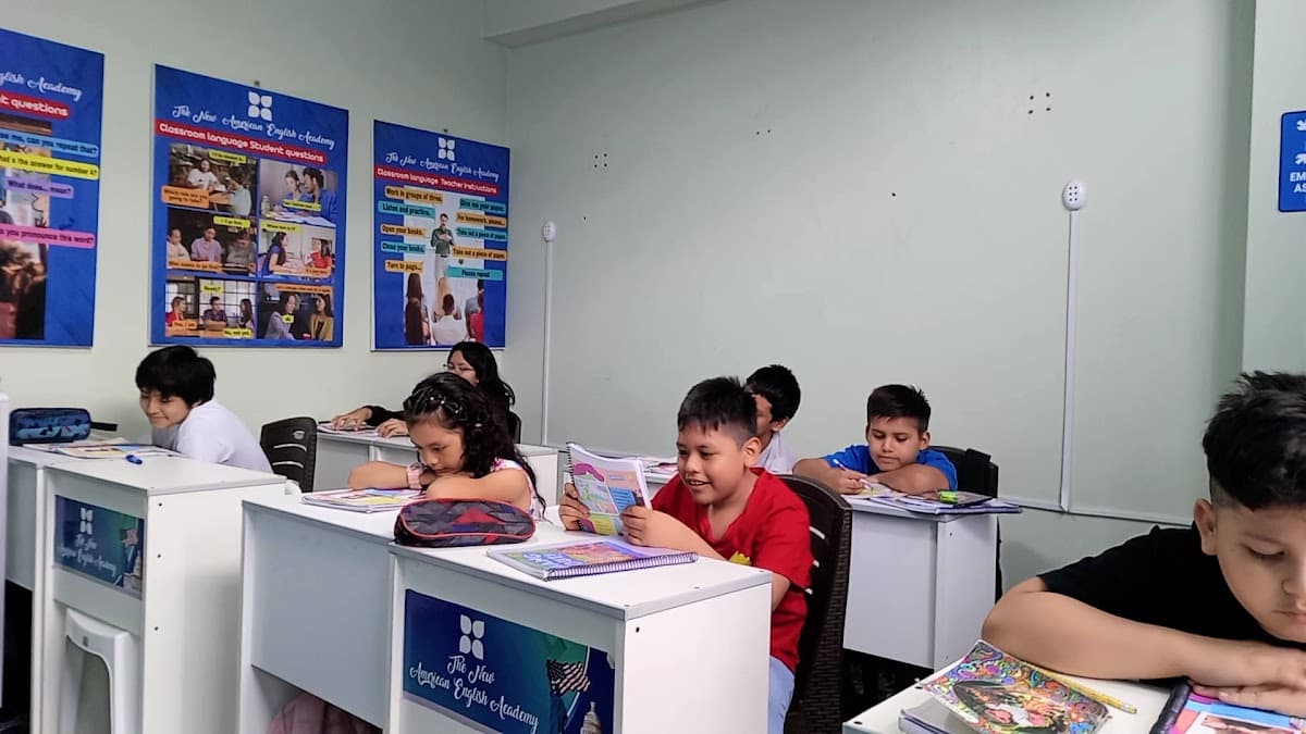 The New American English Academy Inglés Pucallpa