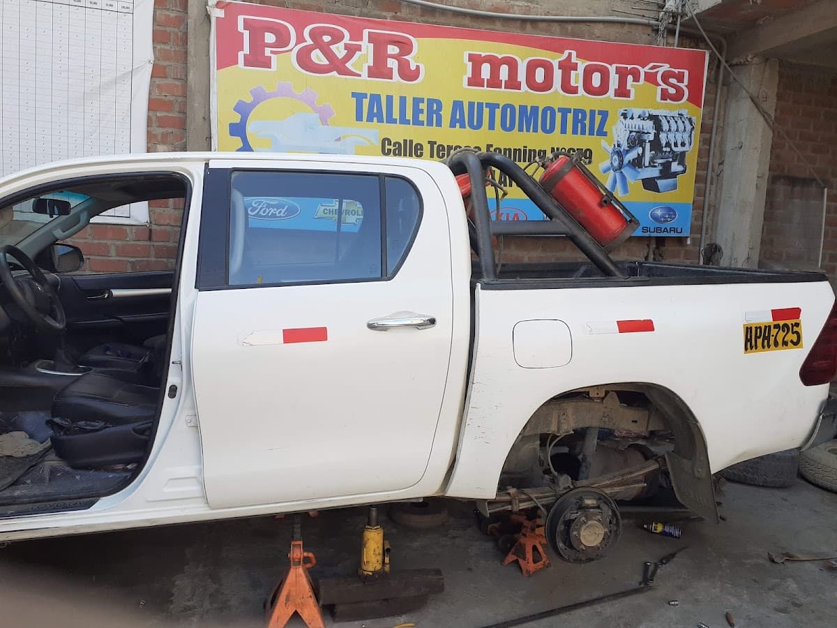 Taller De Mecánica G Motores (Genaro Gonzáles) — foto