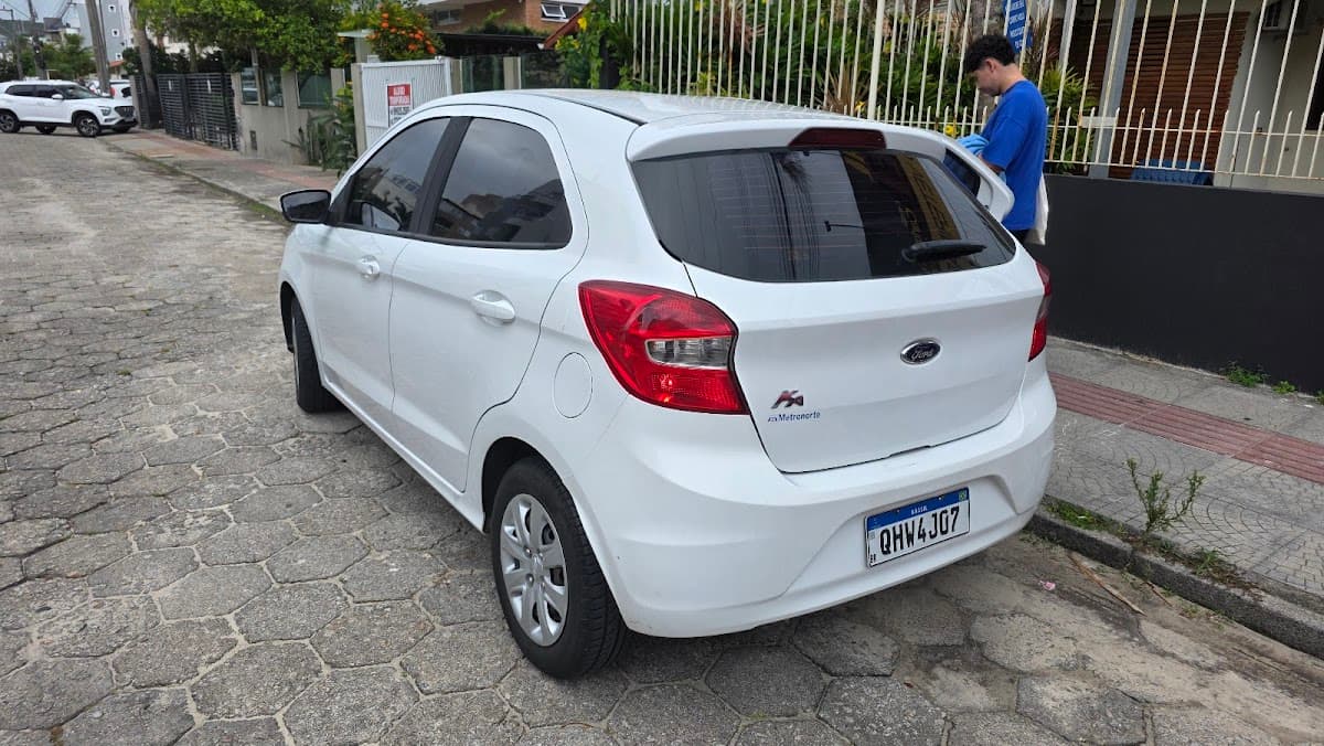 Paulo's Rent A Car