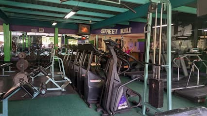 Street Muscle Gym — foto