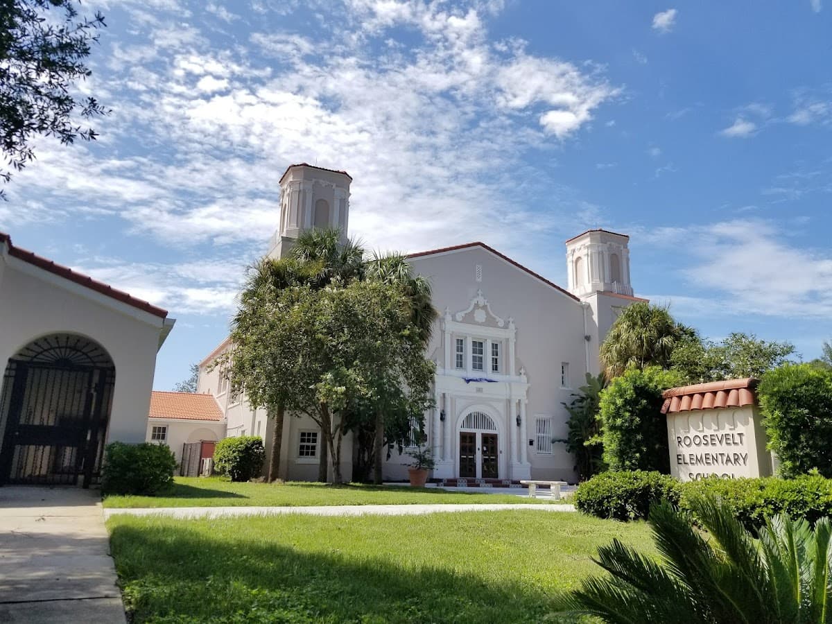 Broward Elementary, A Community School — foto