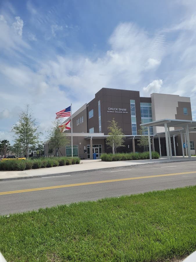 Chuck Shaw Technical Education Center — foto