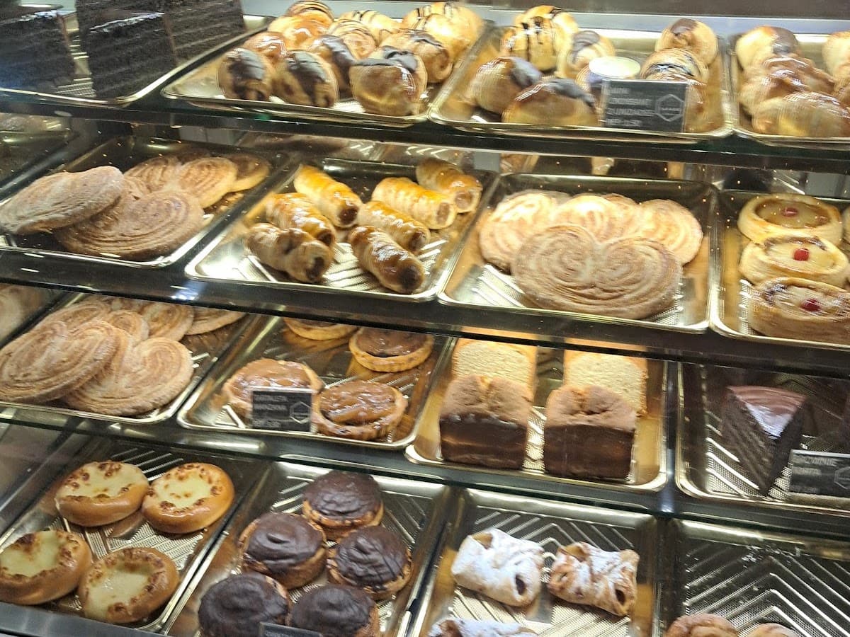 Panaderia Safari Bakery