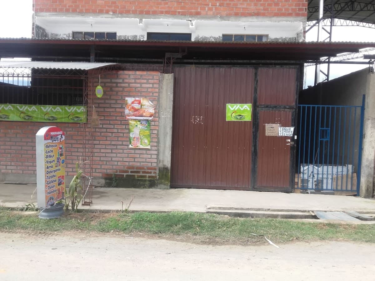 COMPRAKI supermarket — foto