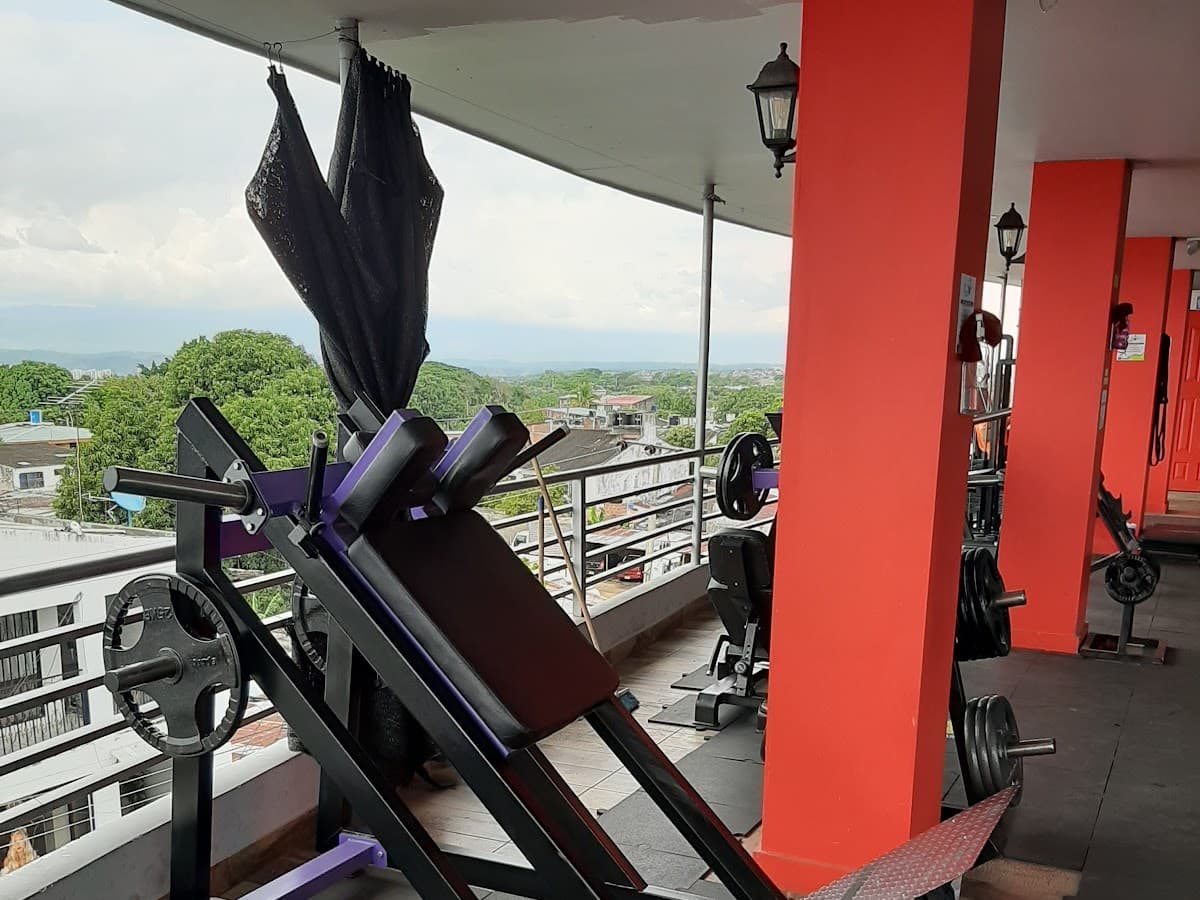 IRON BODY Neiva - Centro de acondicionamiento físico