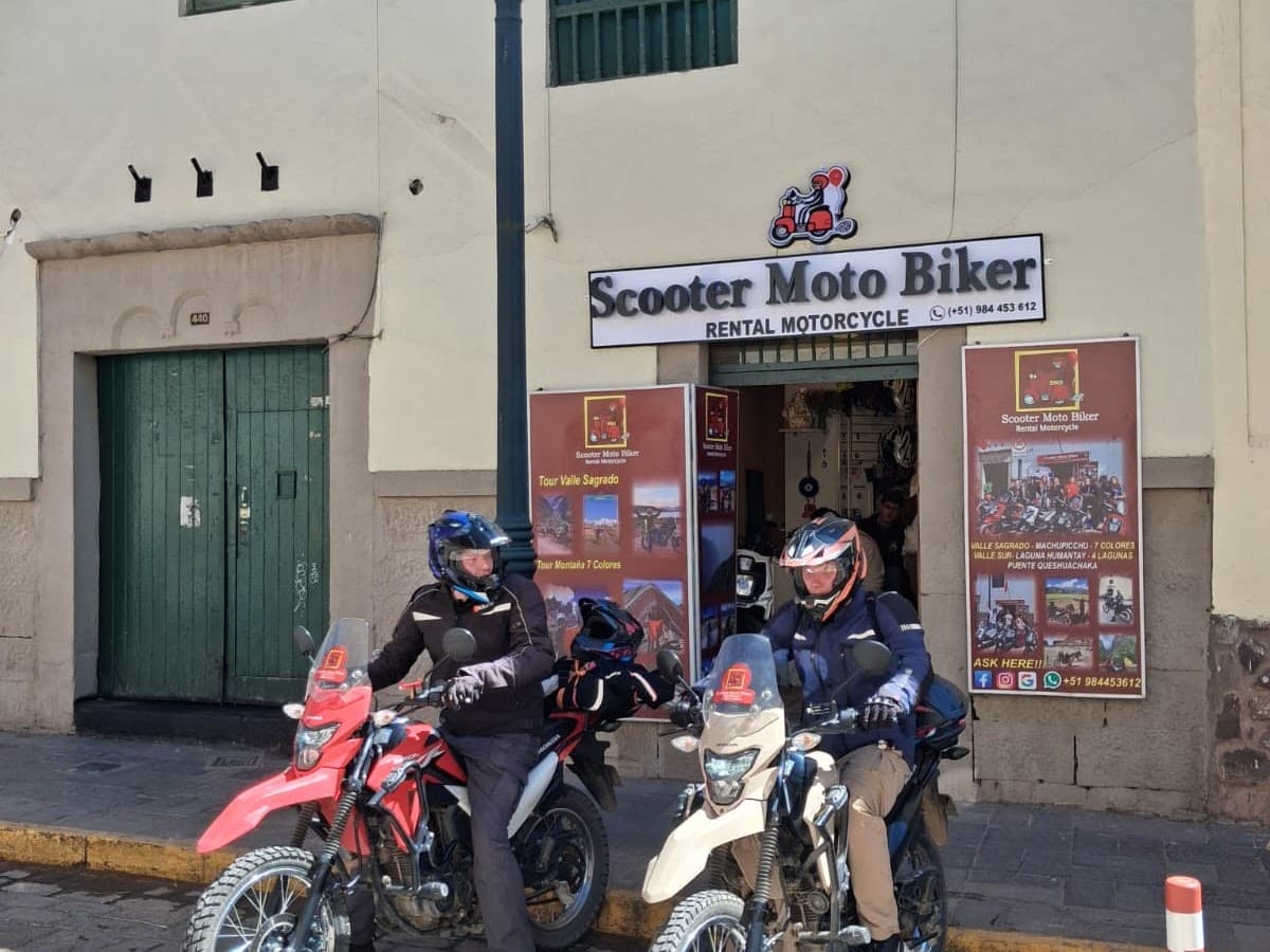 Motoposada Cusco — foto