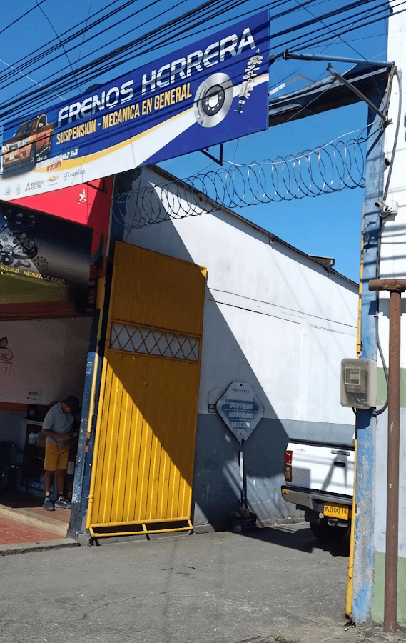 HERRERA MOTORS COMPANY (Autofrenos)(Taller De Mecánica)