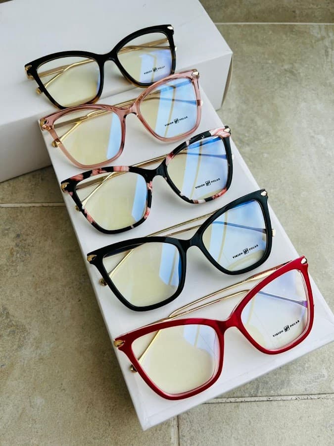 Opticos Colombia | Lentes de Sol | Monturas y Armazones en Pereira — foto