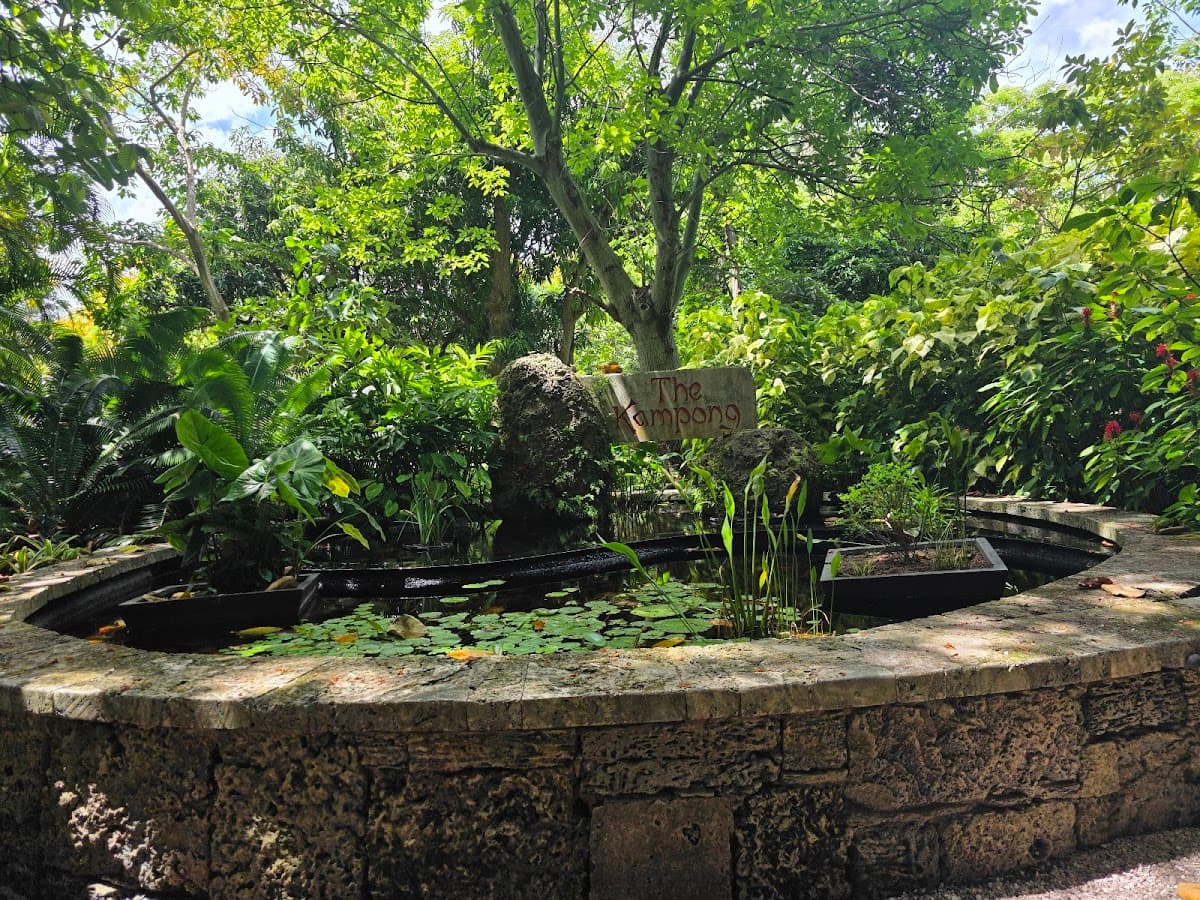 The Kampong — foto
