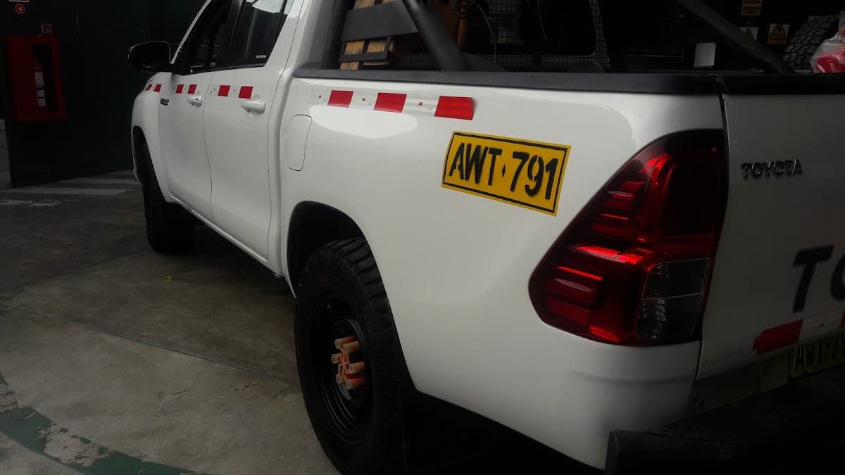 Alquiler de Camionetas en Lima - Triny Rental — foto