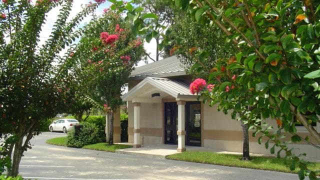 Coastal Veterinary Hospital & Pet Resort