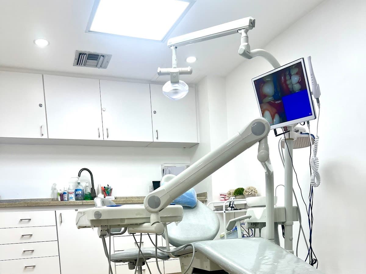 Dr. Felix Díaz Odontólogo — foto