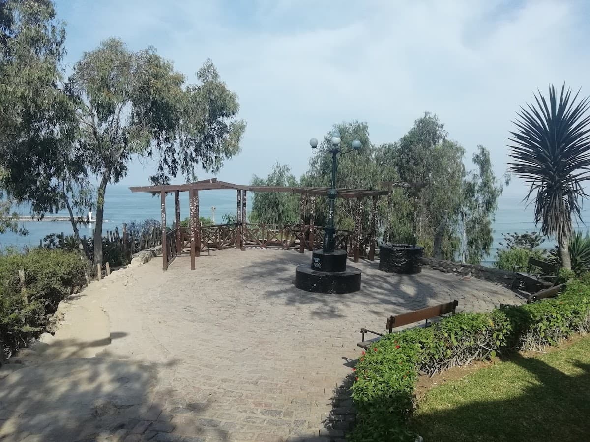 Mirador Catalina Recavarren